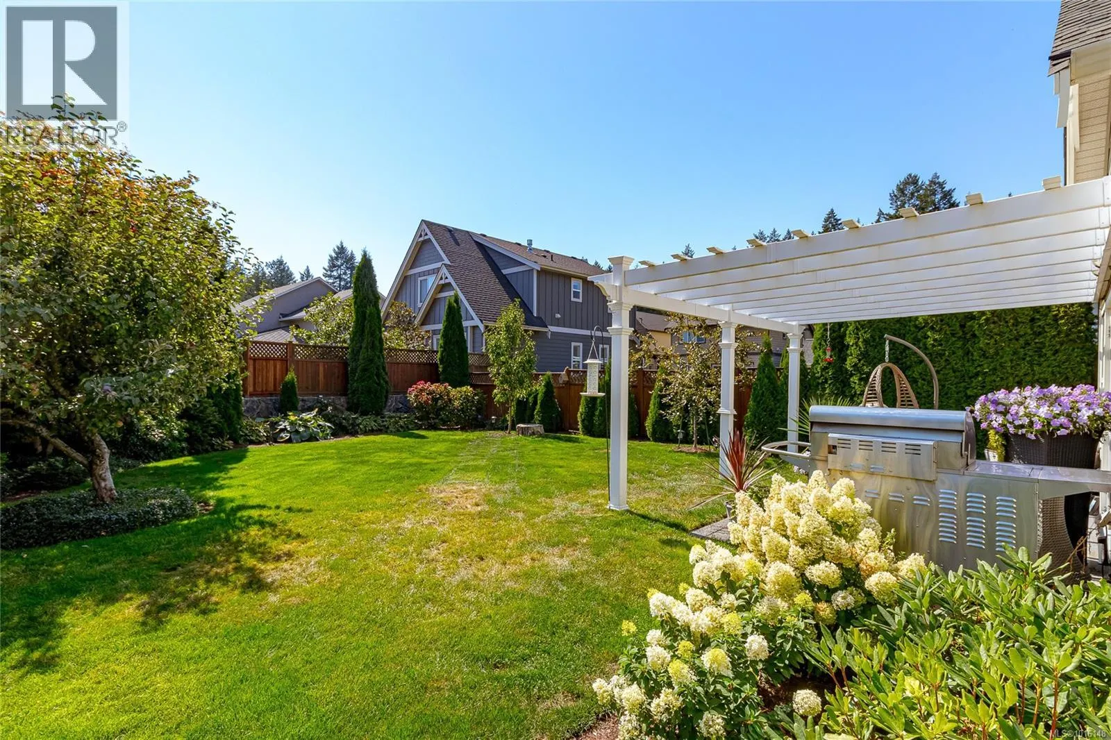 3526 Luxton Rd