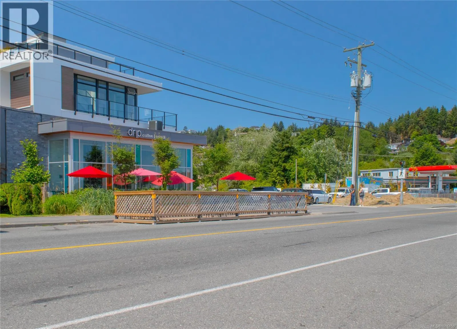 212 2815 Departure Bay Rd