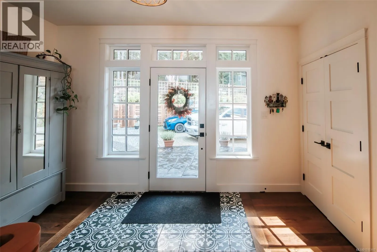 347 Collins Rd