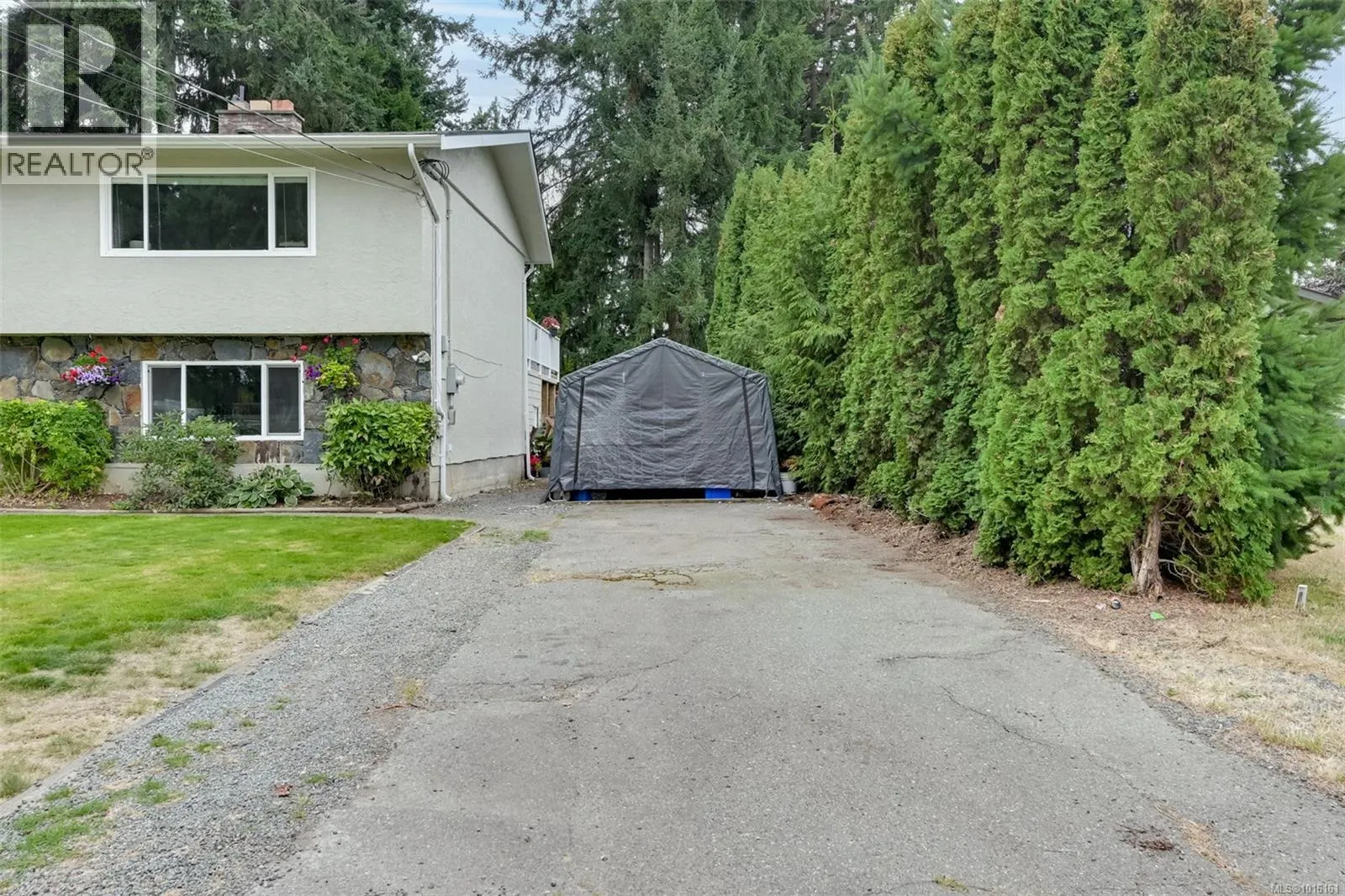 2874 Pickford Rd