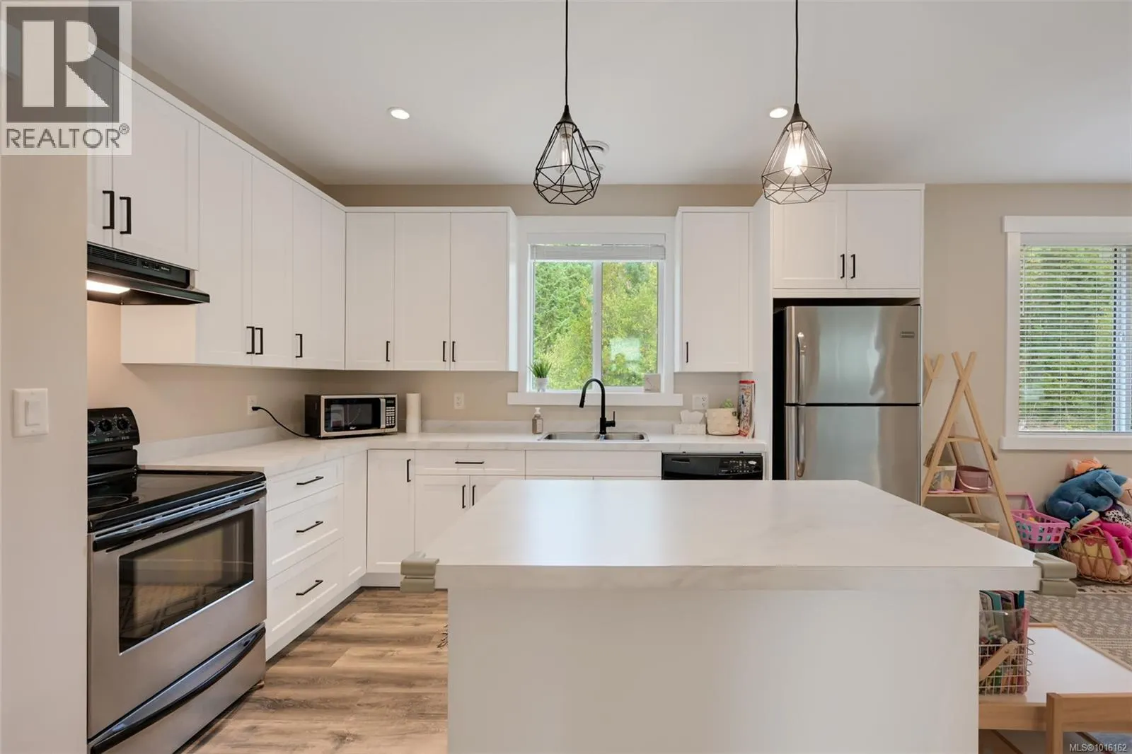 1141 Trailhead Lane