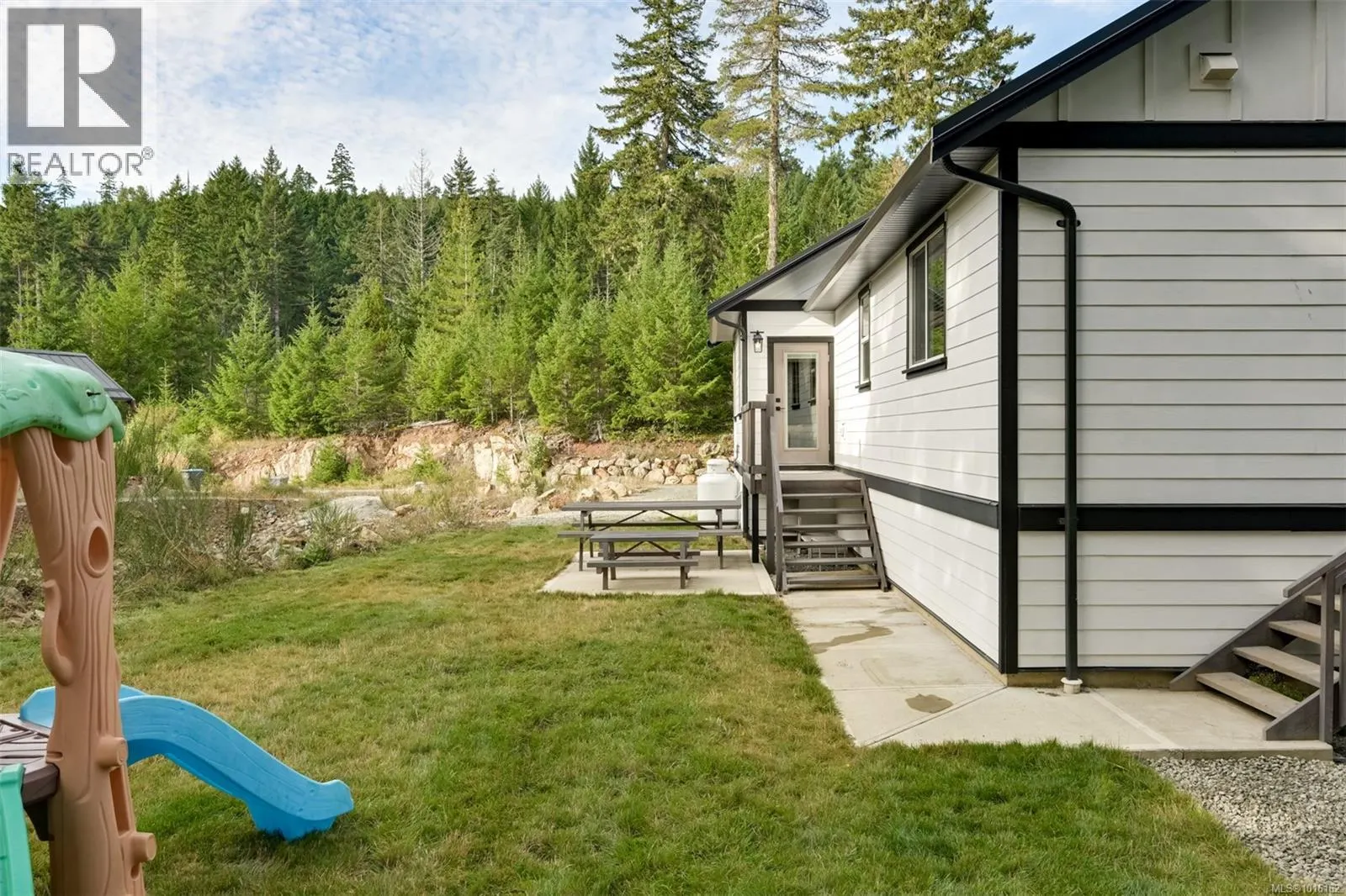 1141 Trailhead Lane