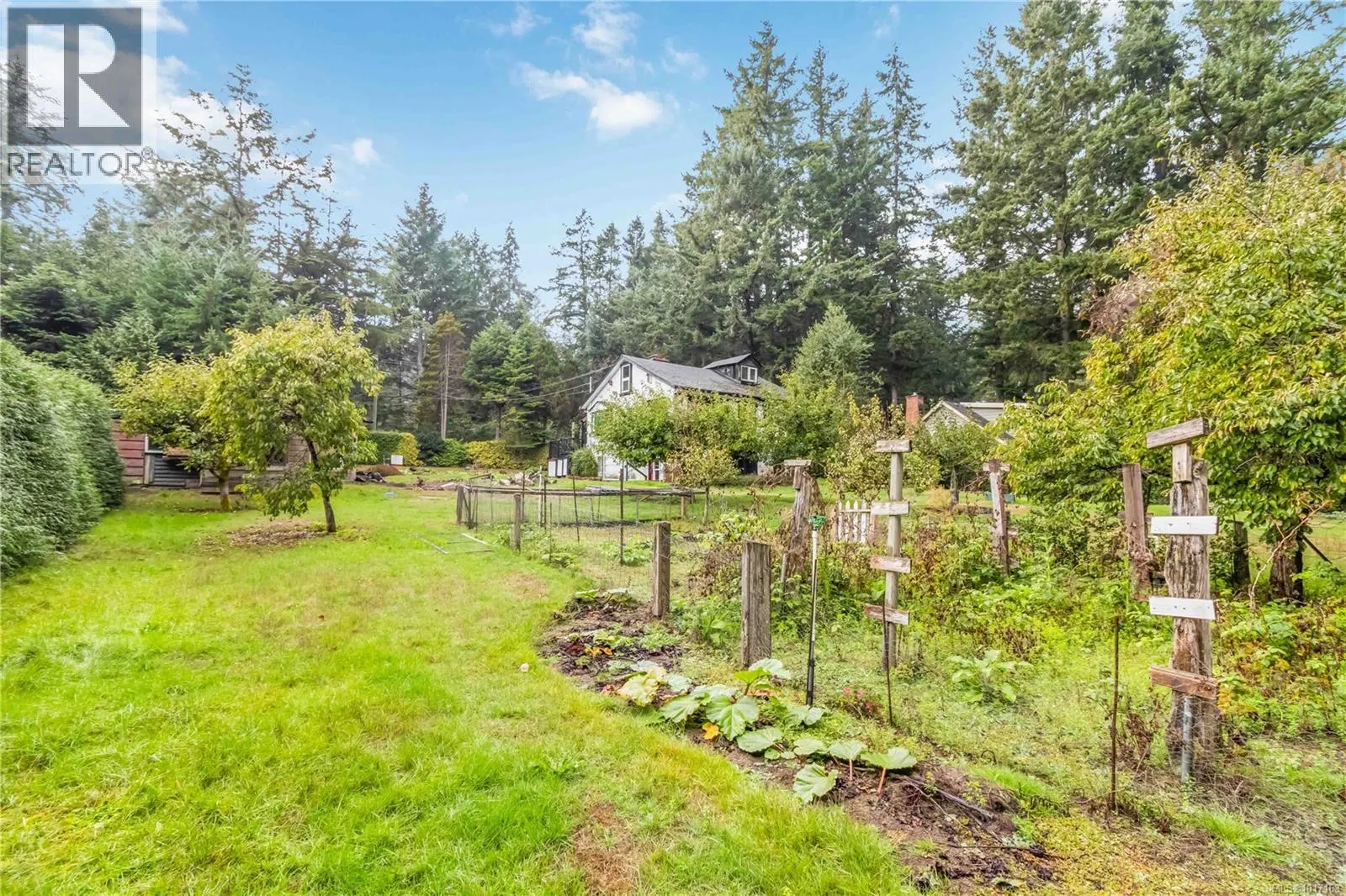 5447 Fowler Rd