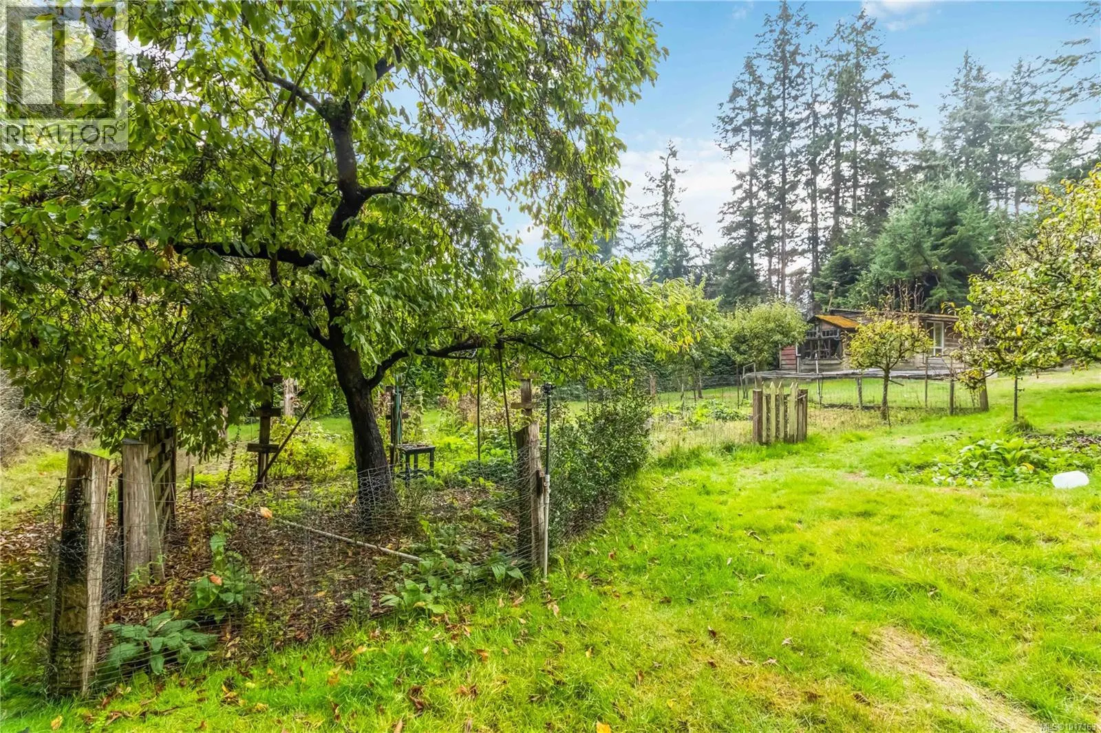 5447 Fowler Rd