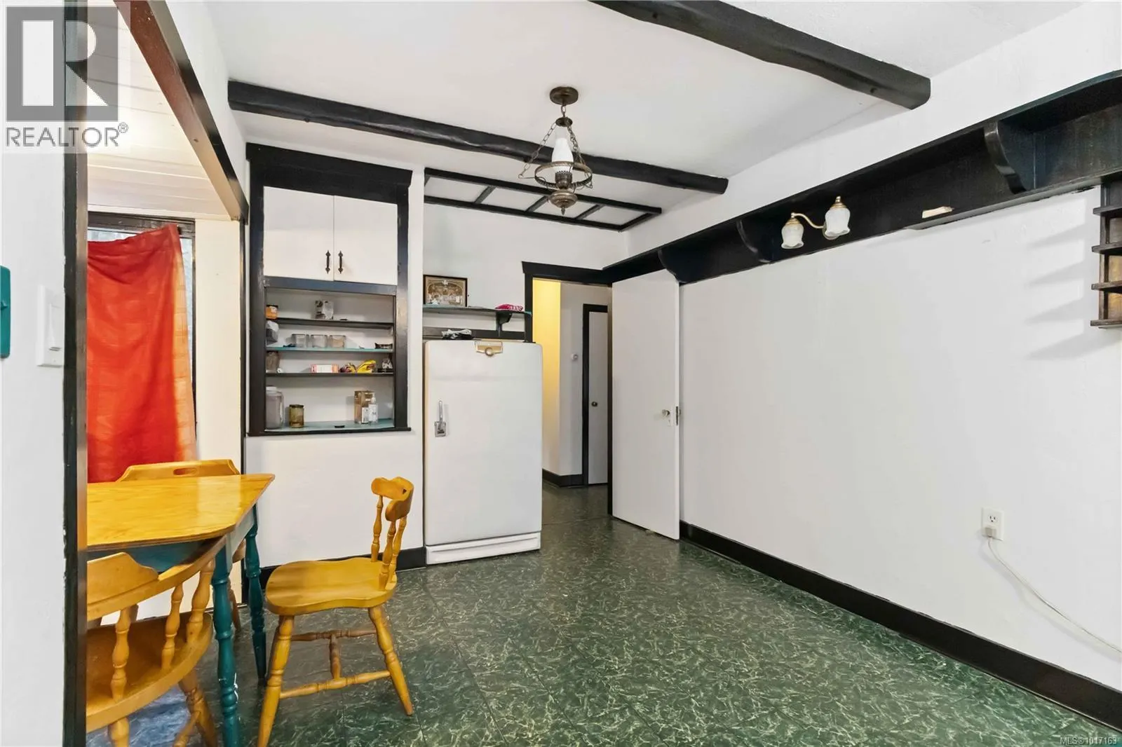 5447 Fowler Rd