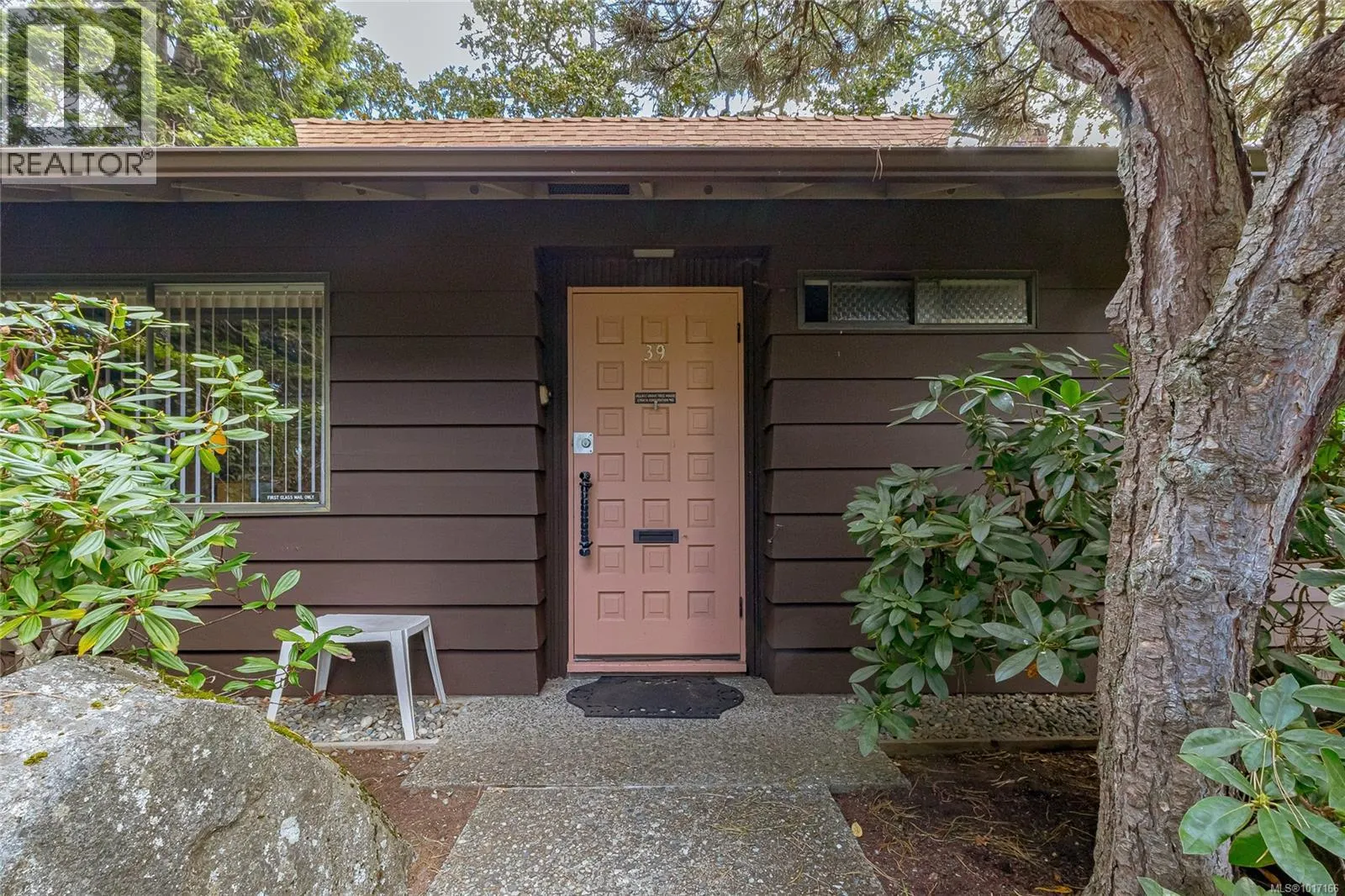 19 278 Island Hwy