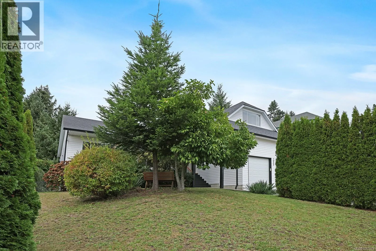 1327 Malahat Dr