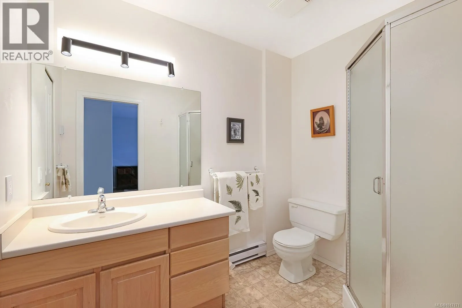 1327 Malahat Dr