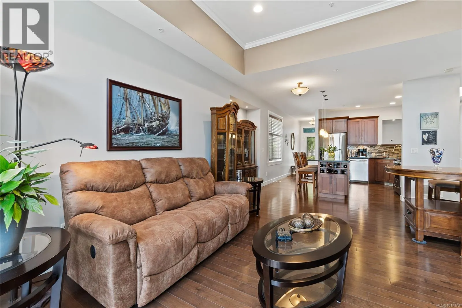 6166 Arlin Pl