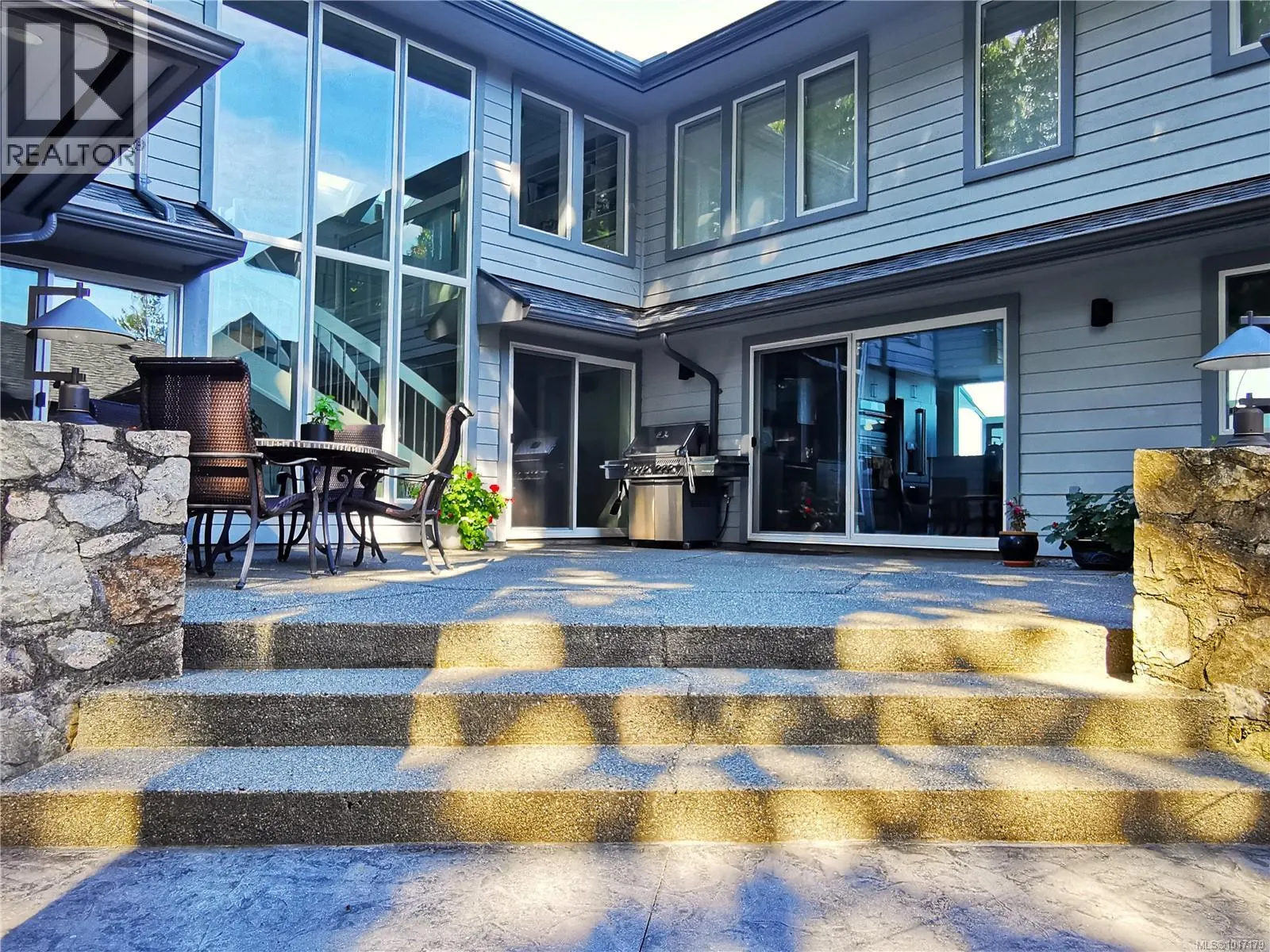 1723 Mayneview Terr