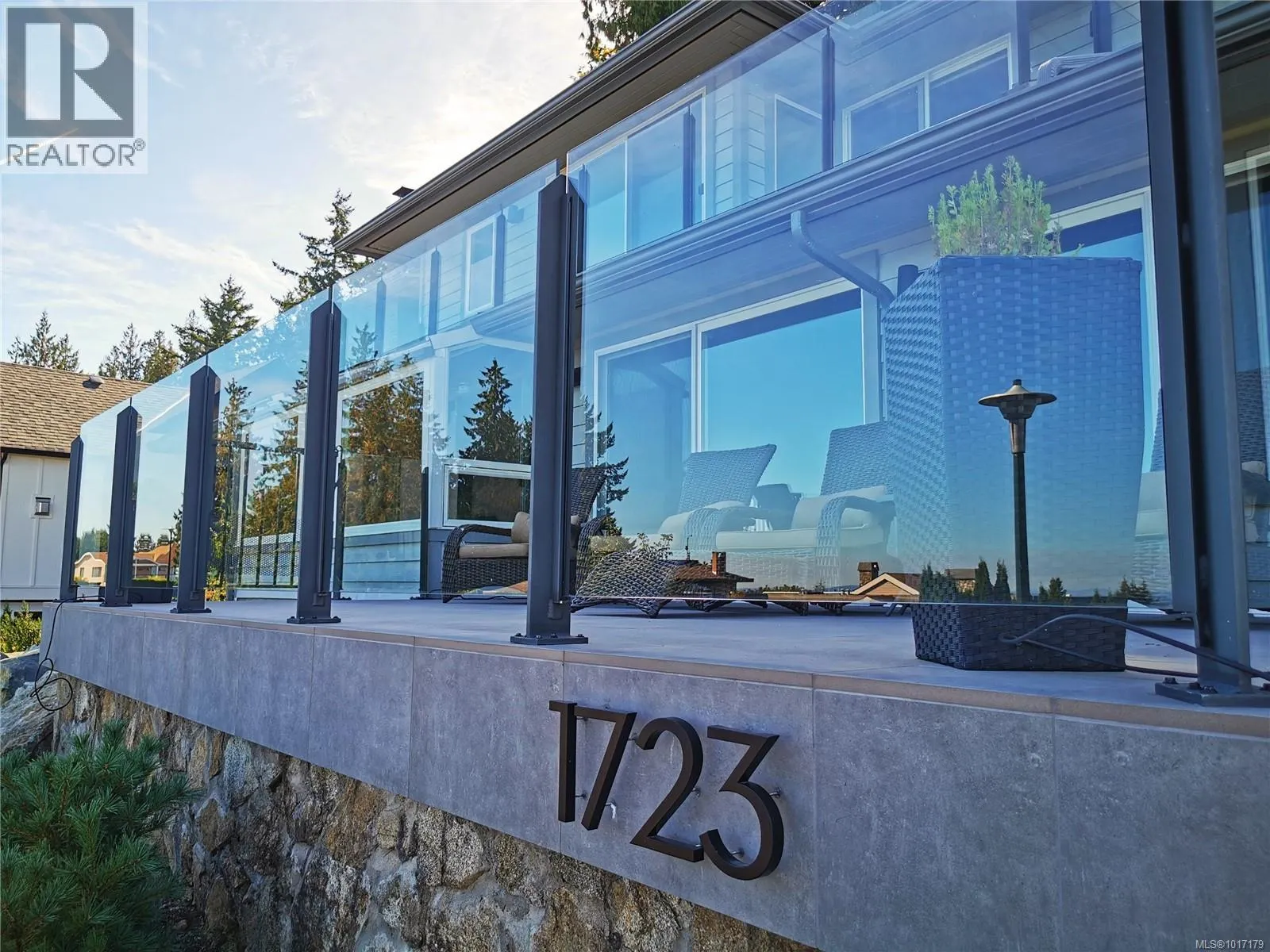1723 Mayneview Terr