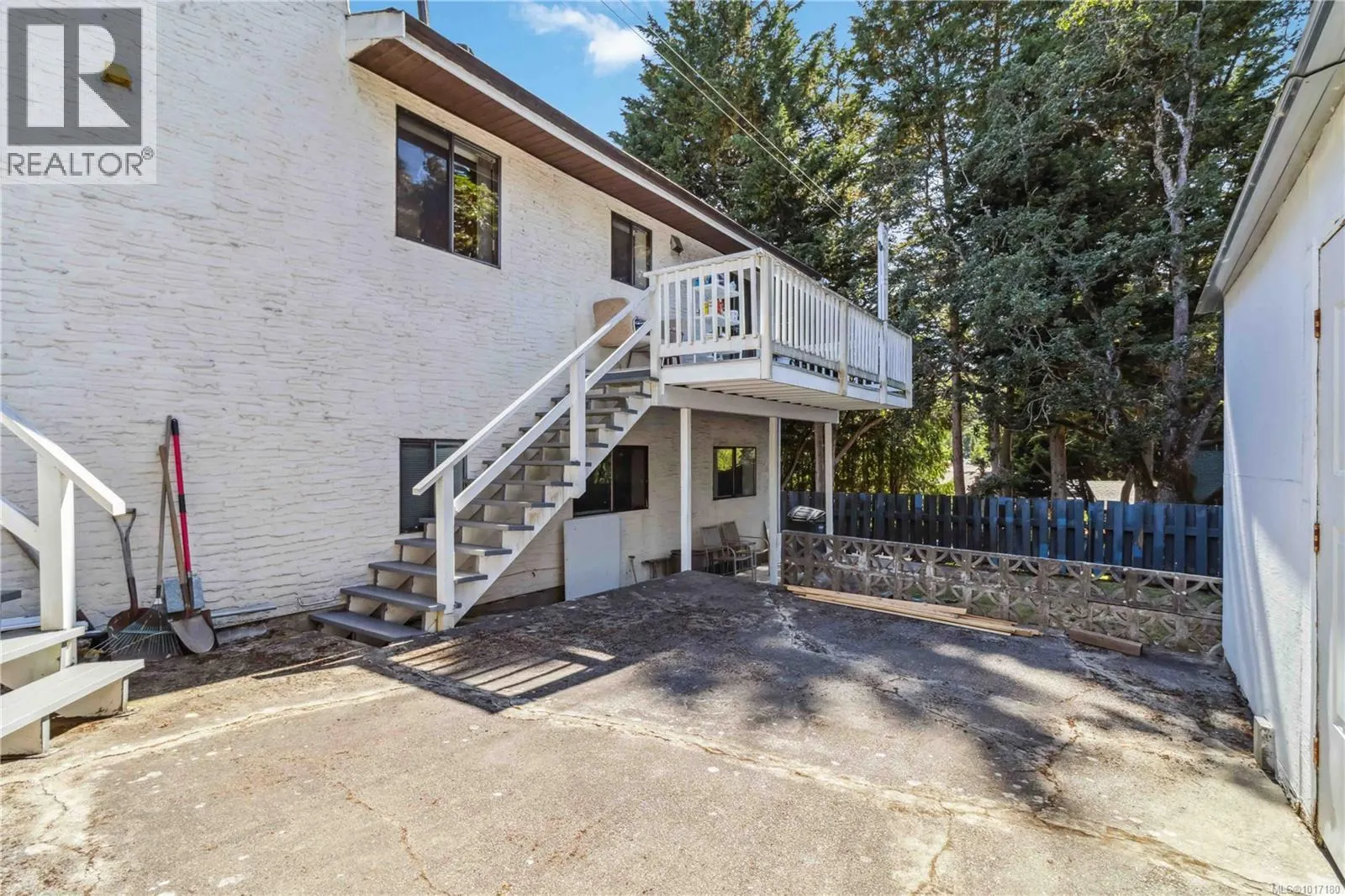 550 Fermoy Pl