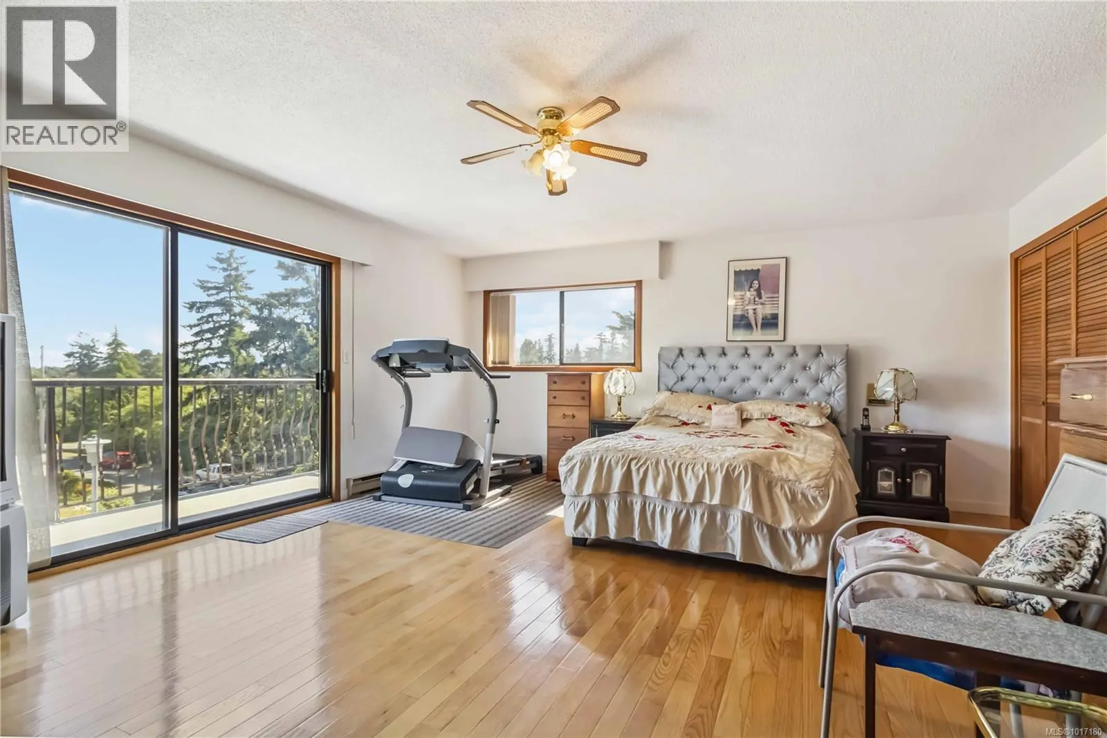 550 Fermoy Pl