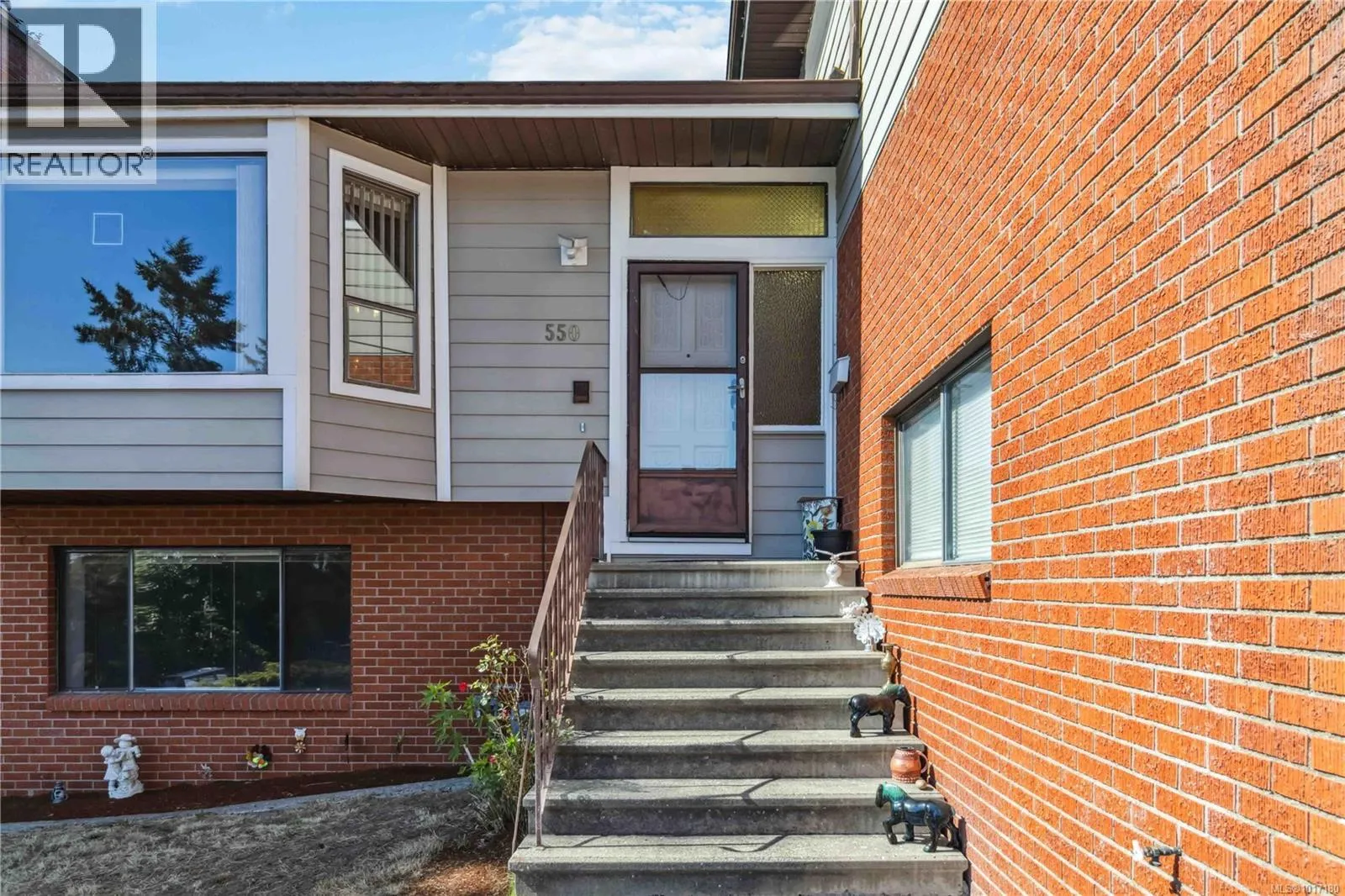 550 Fermoy Pl