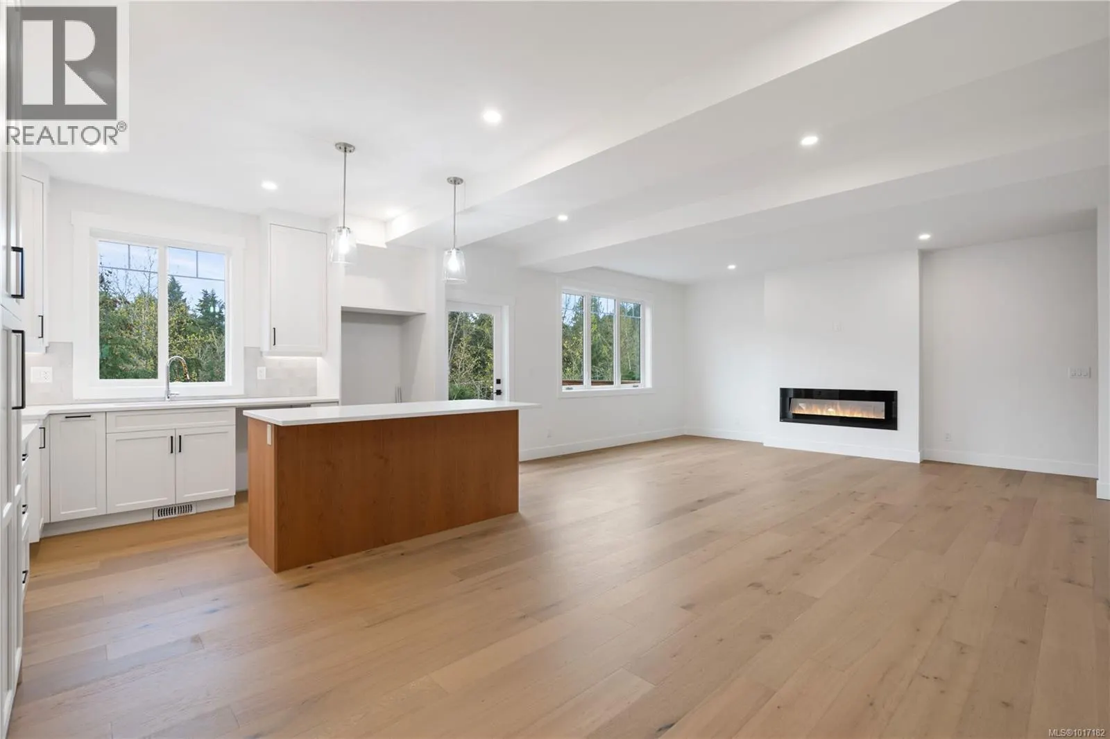 1037 Rozzano Pl