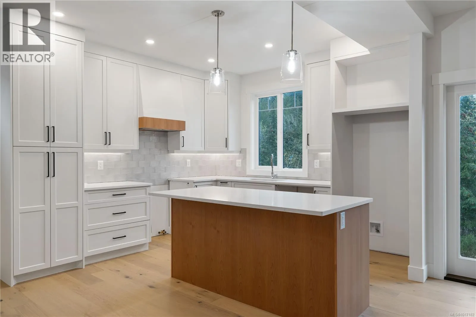 1037 Rozzano Pl