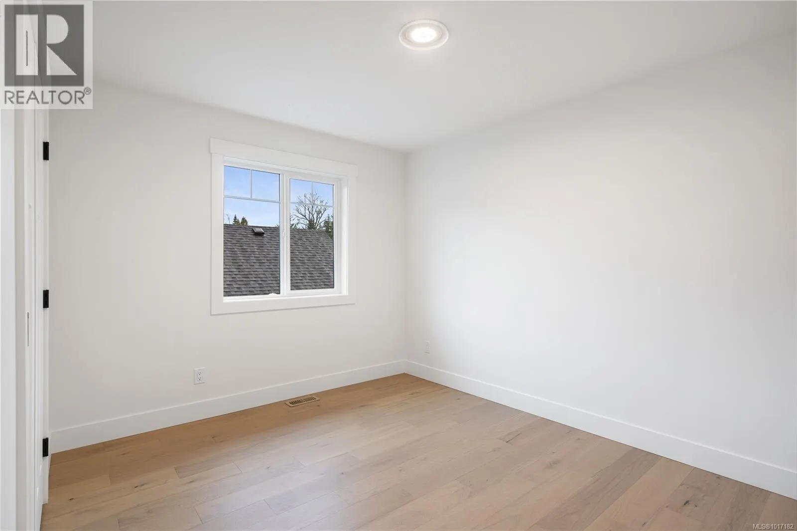 1037 Rozzano Pl