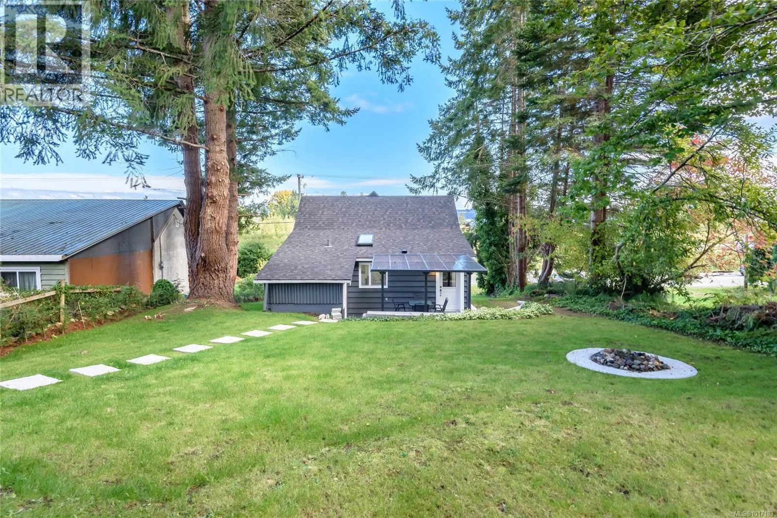 5429 Island Hwy