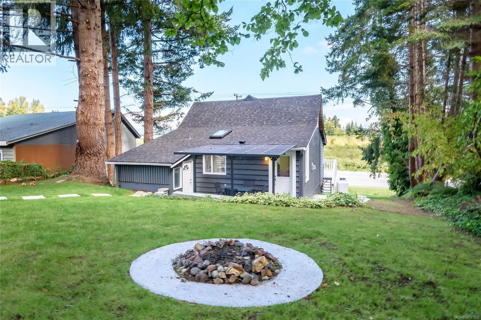 5429 Island Hwy