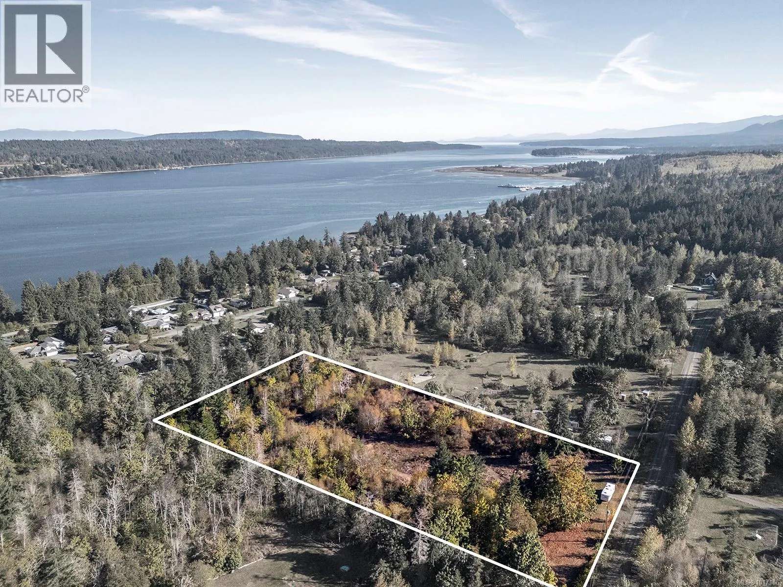 LOT 5 Country Rd