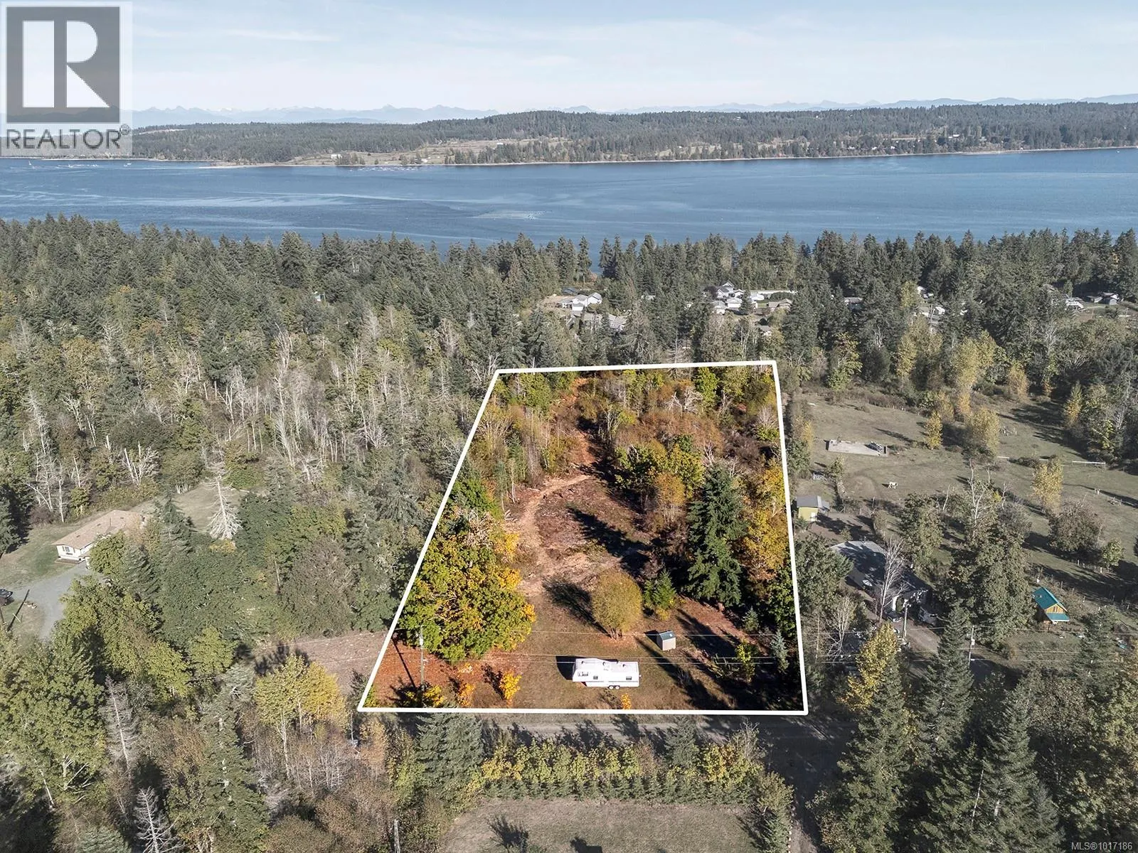LOT 5 Country Rd