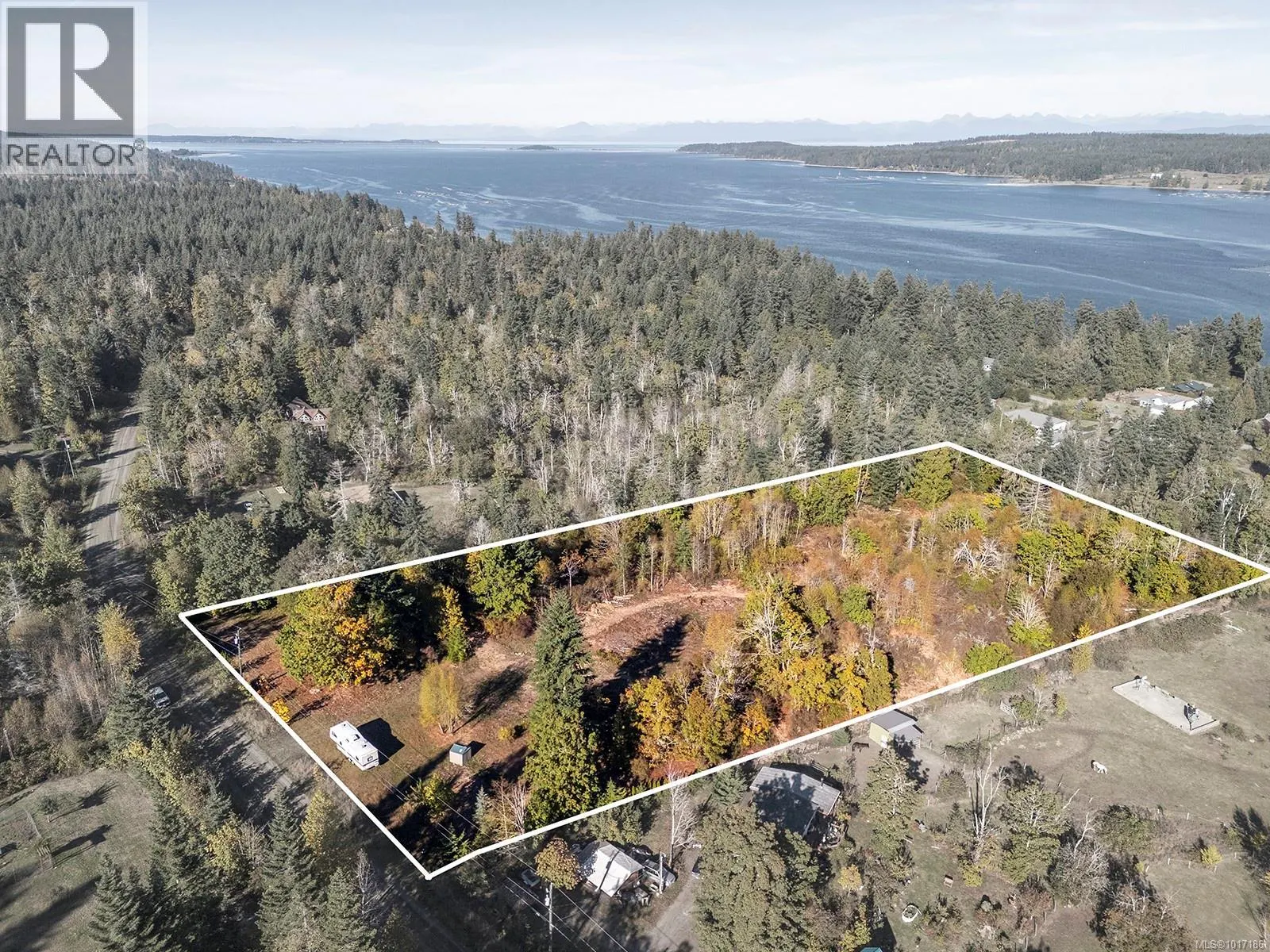 LOT 5 Country Rd