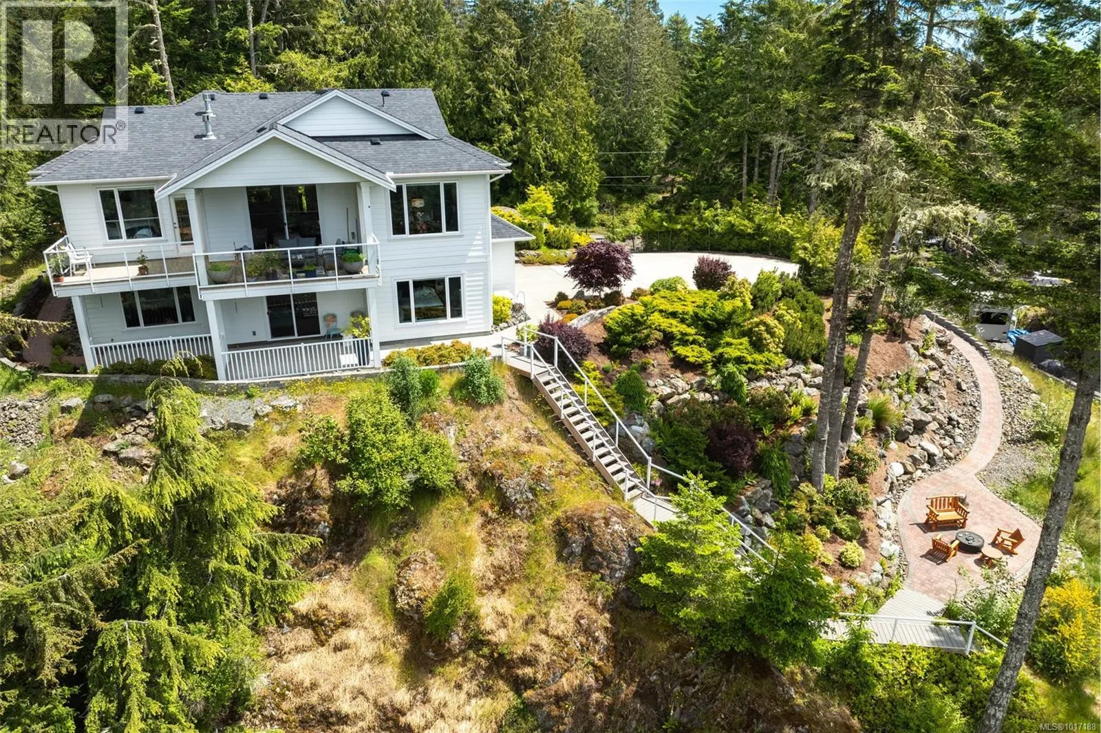 1210 Starlight Grove