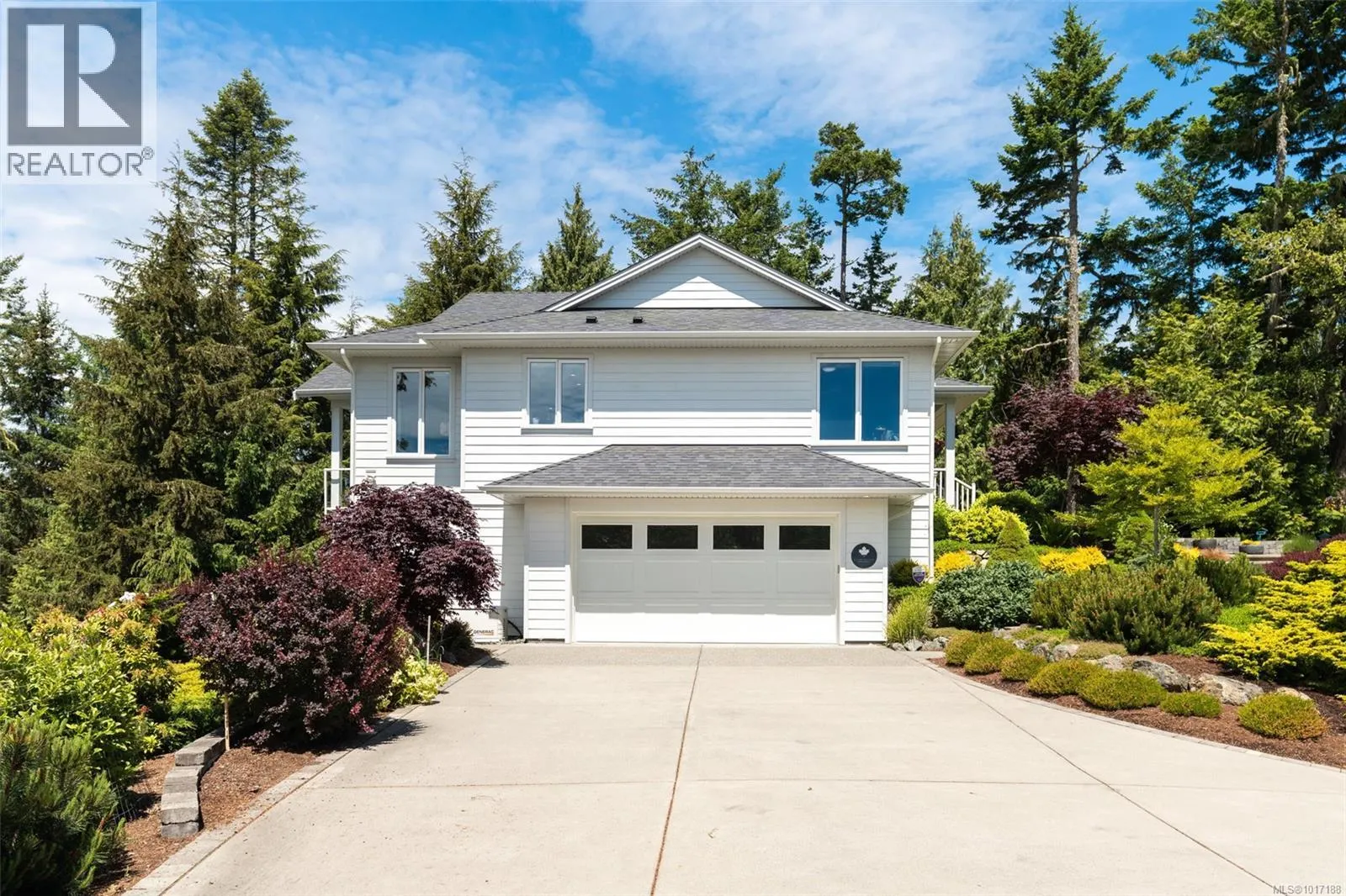 1210 Starlight Grove