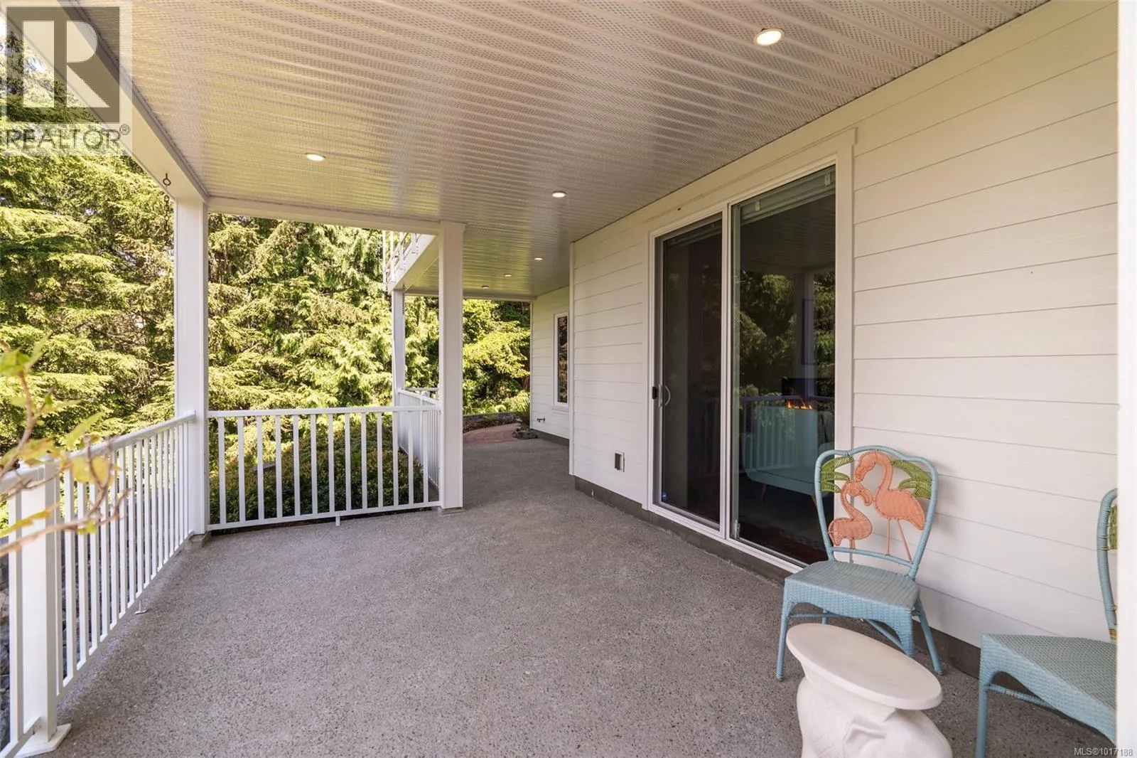1210 Starlight Grove