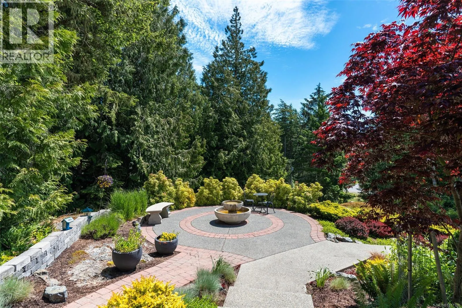 1210 Starlight Grove