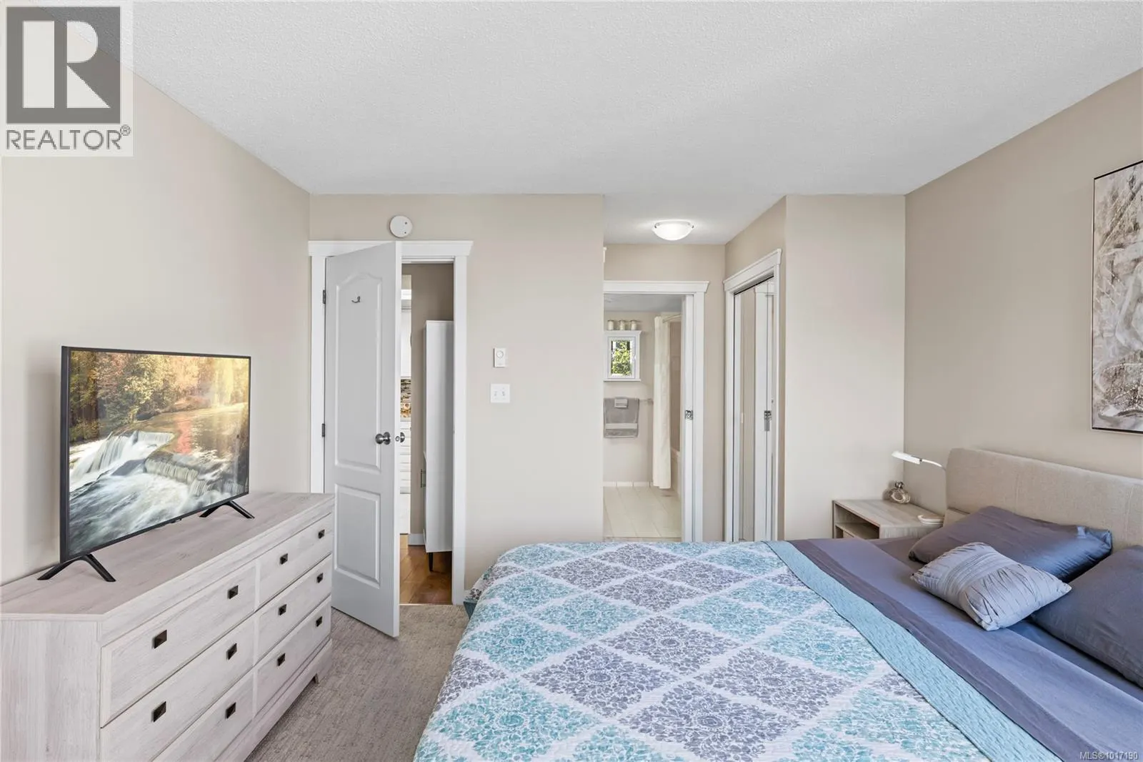 206 158 Promenade Dr