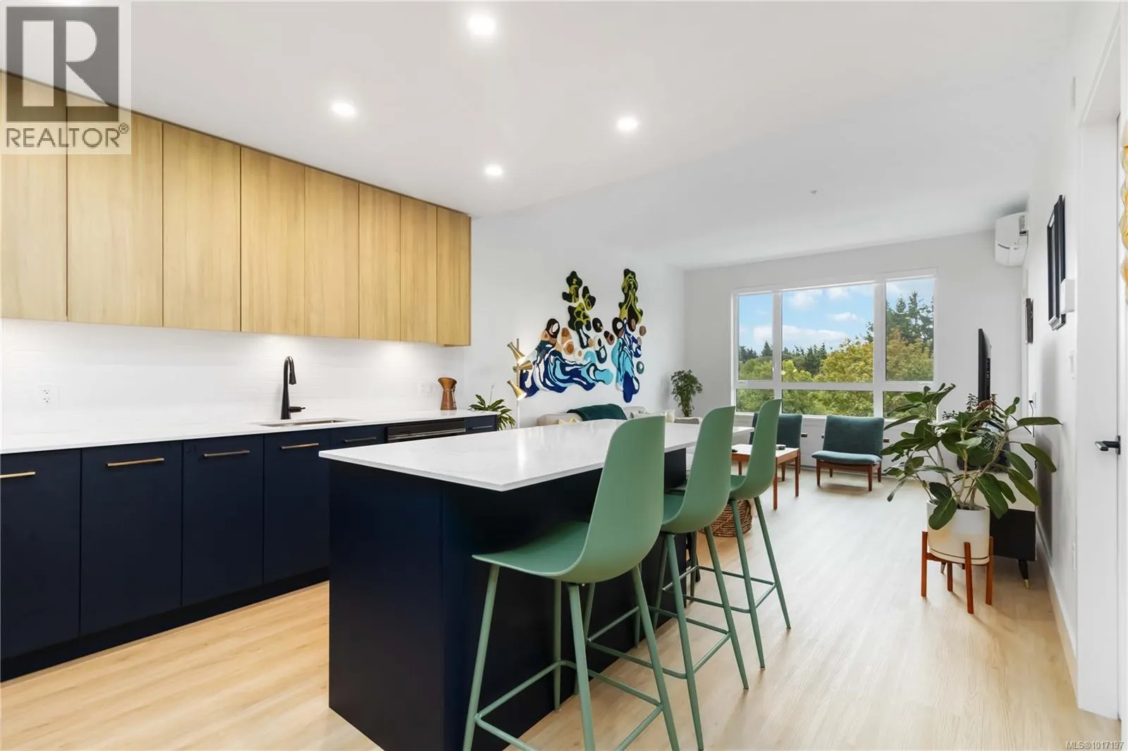 433 920 Reunion Ave