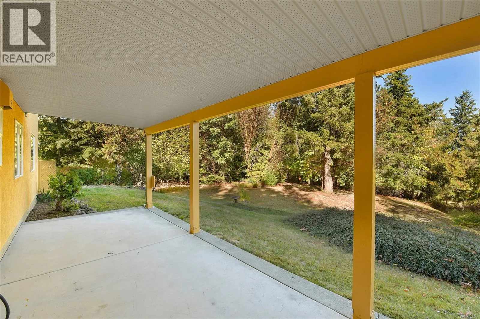 1470 Honeysuckle Pl