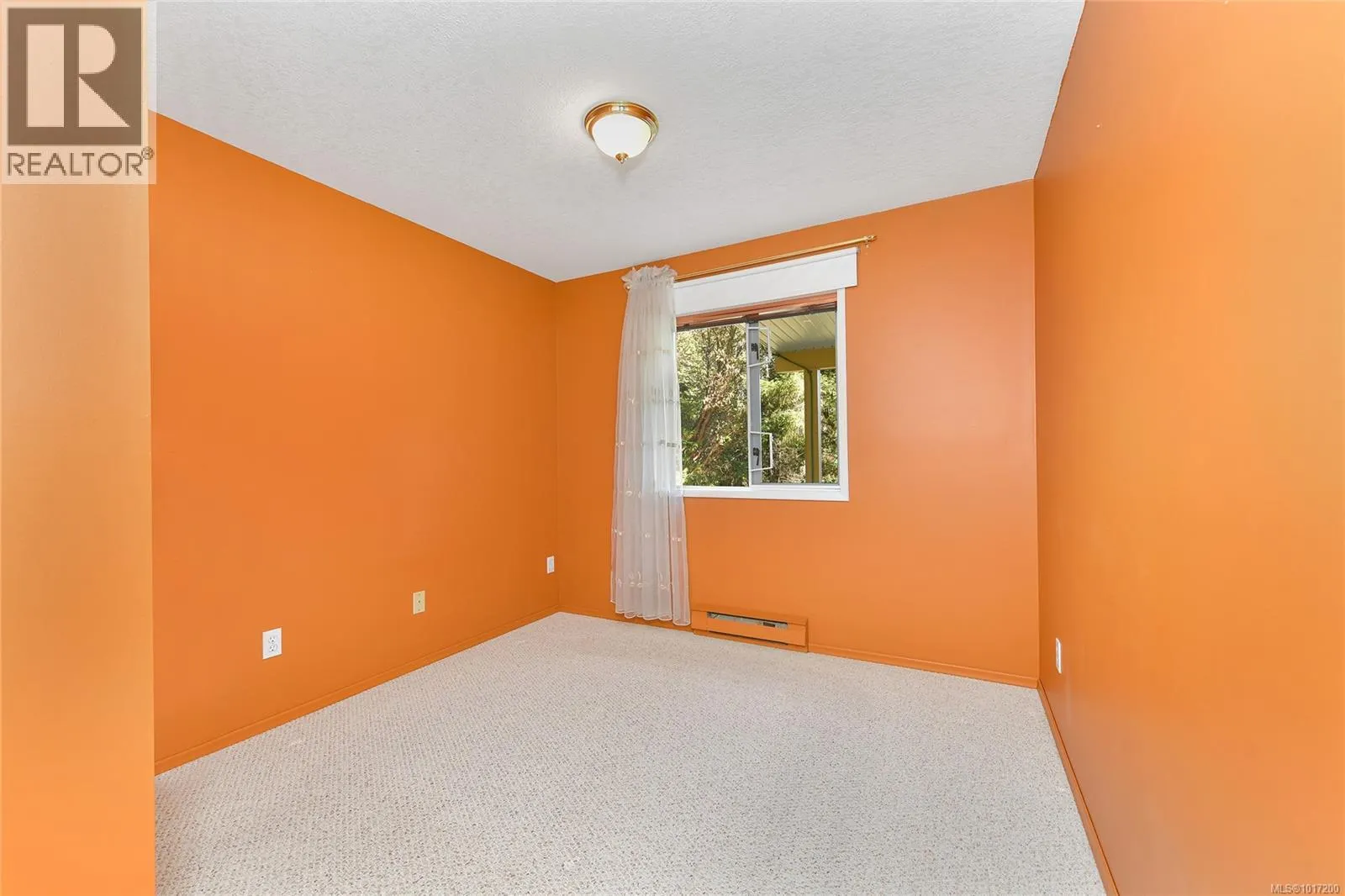 1470 Honeysuckle Pl