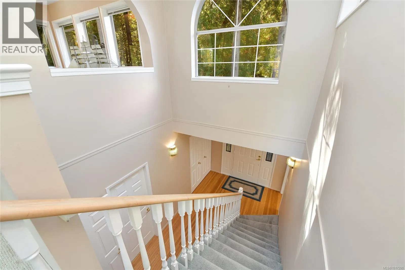 1470 Honeysuckle Pl