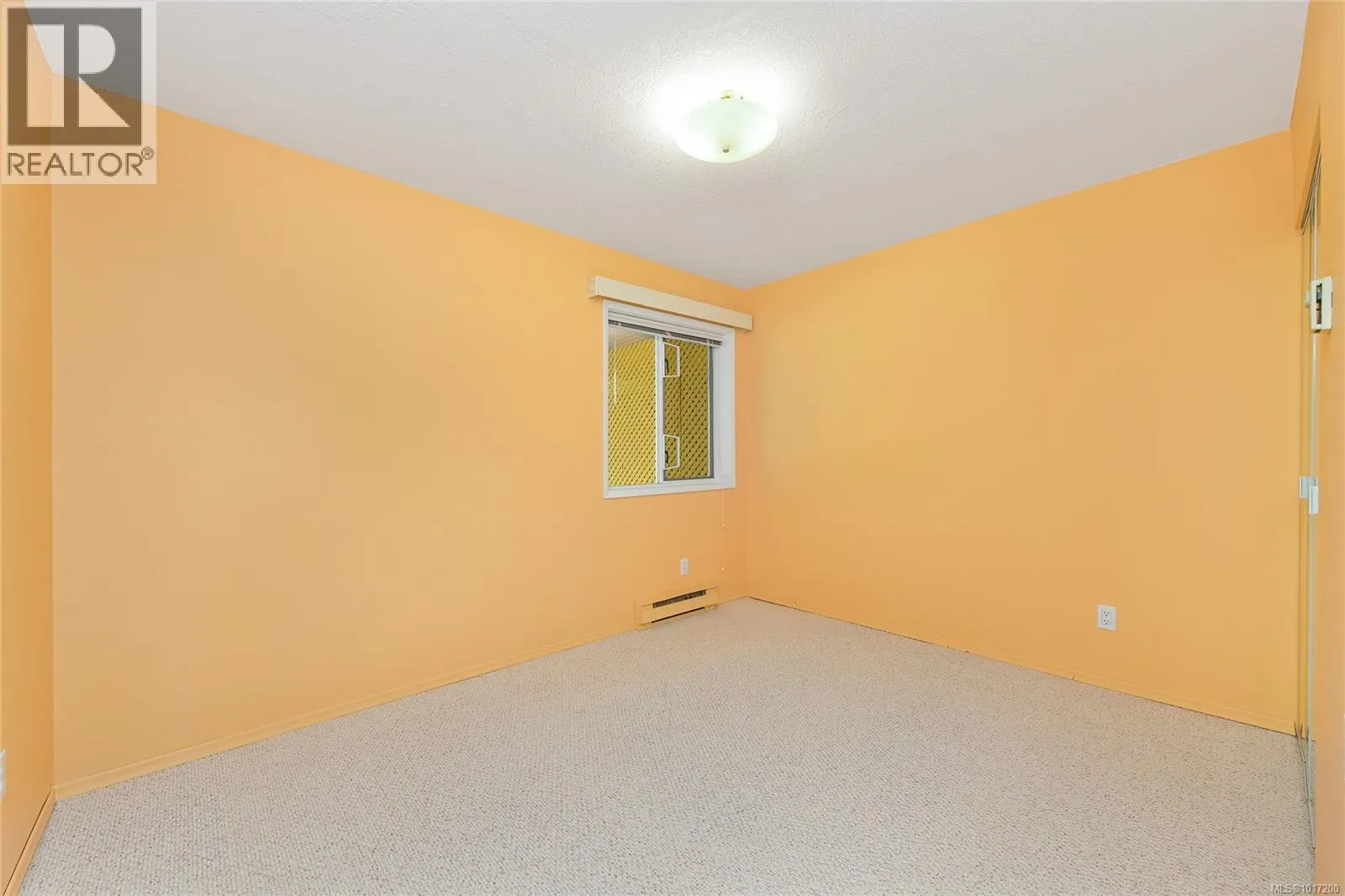 1470 Honeysuckle Pl