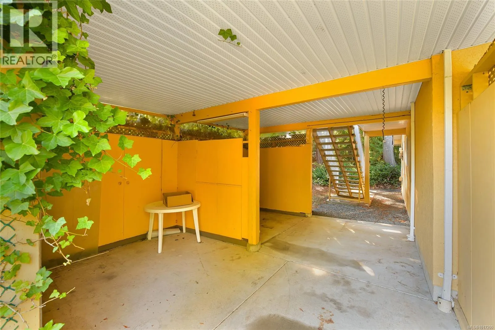 1470 Honeysuckle Pl