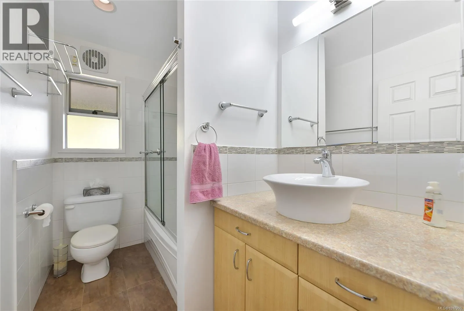 1470 Honeysuckle Pl