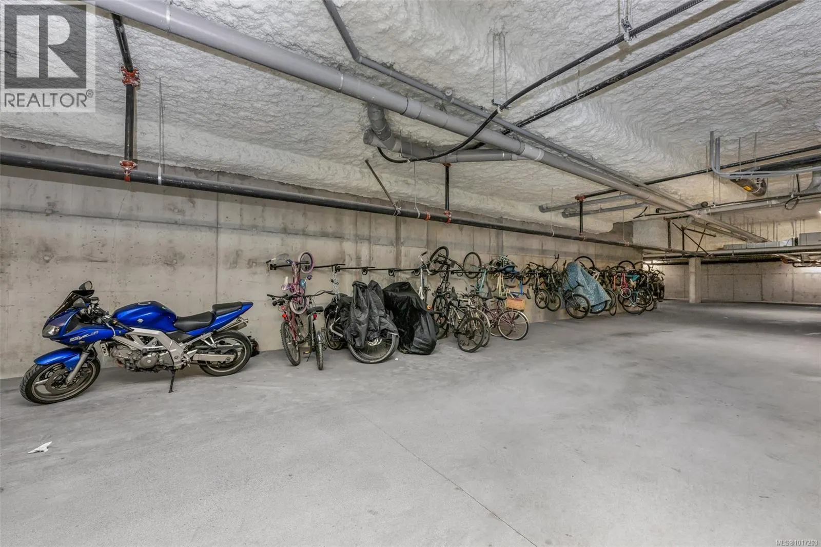 608 947 Whirlaway Cres