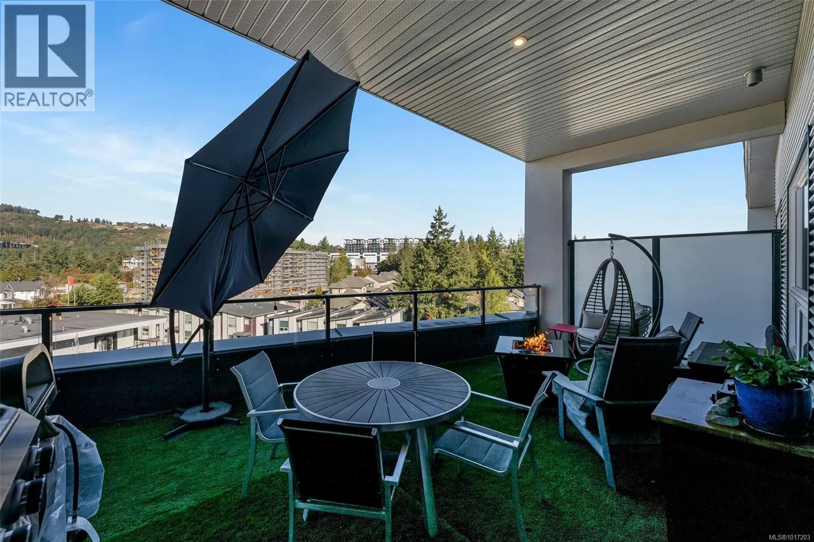 608 947 Whirlaway Cres