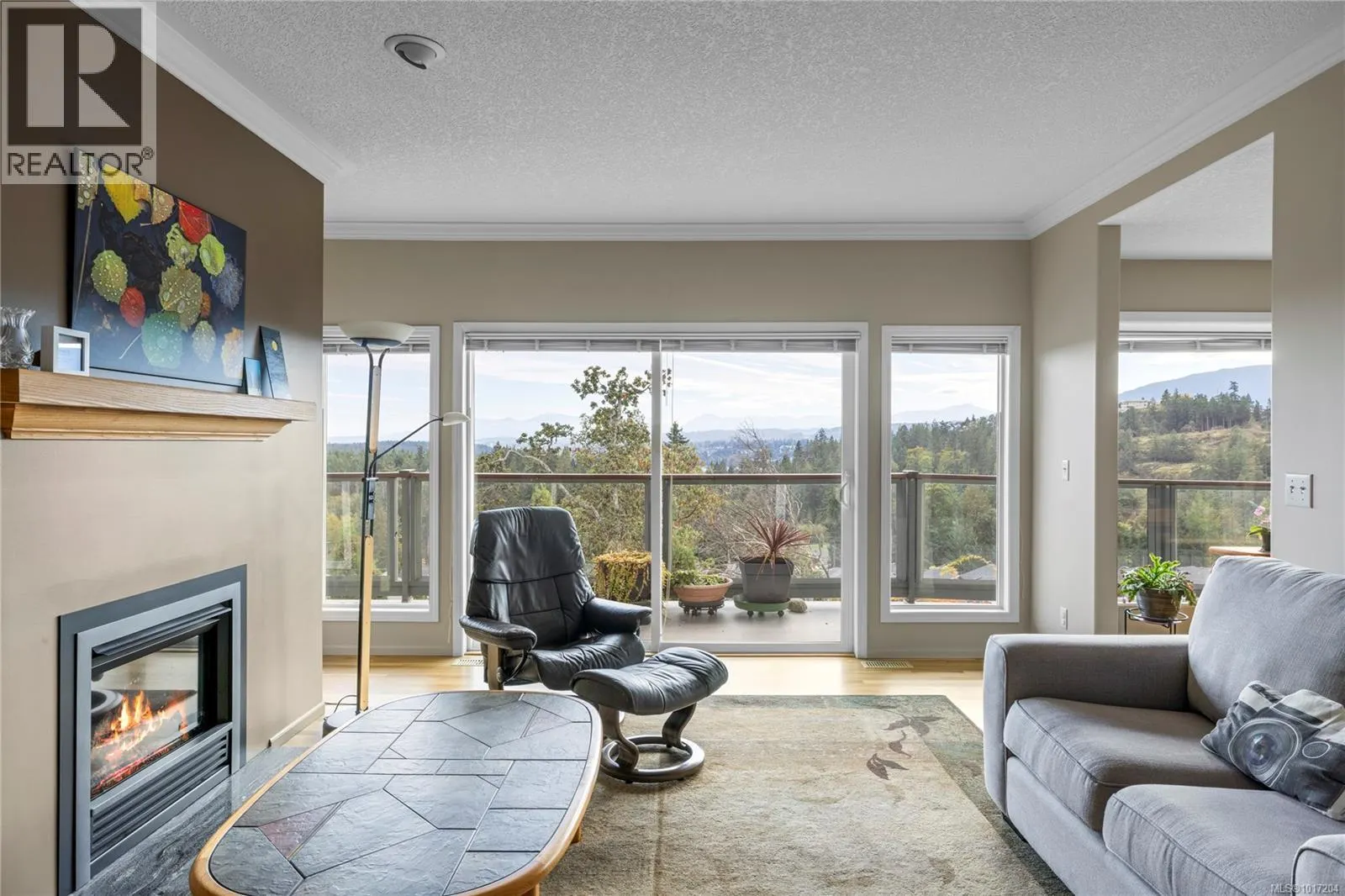 3656 Glen Oaks Cres