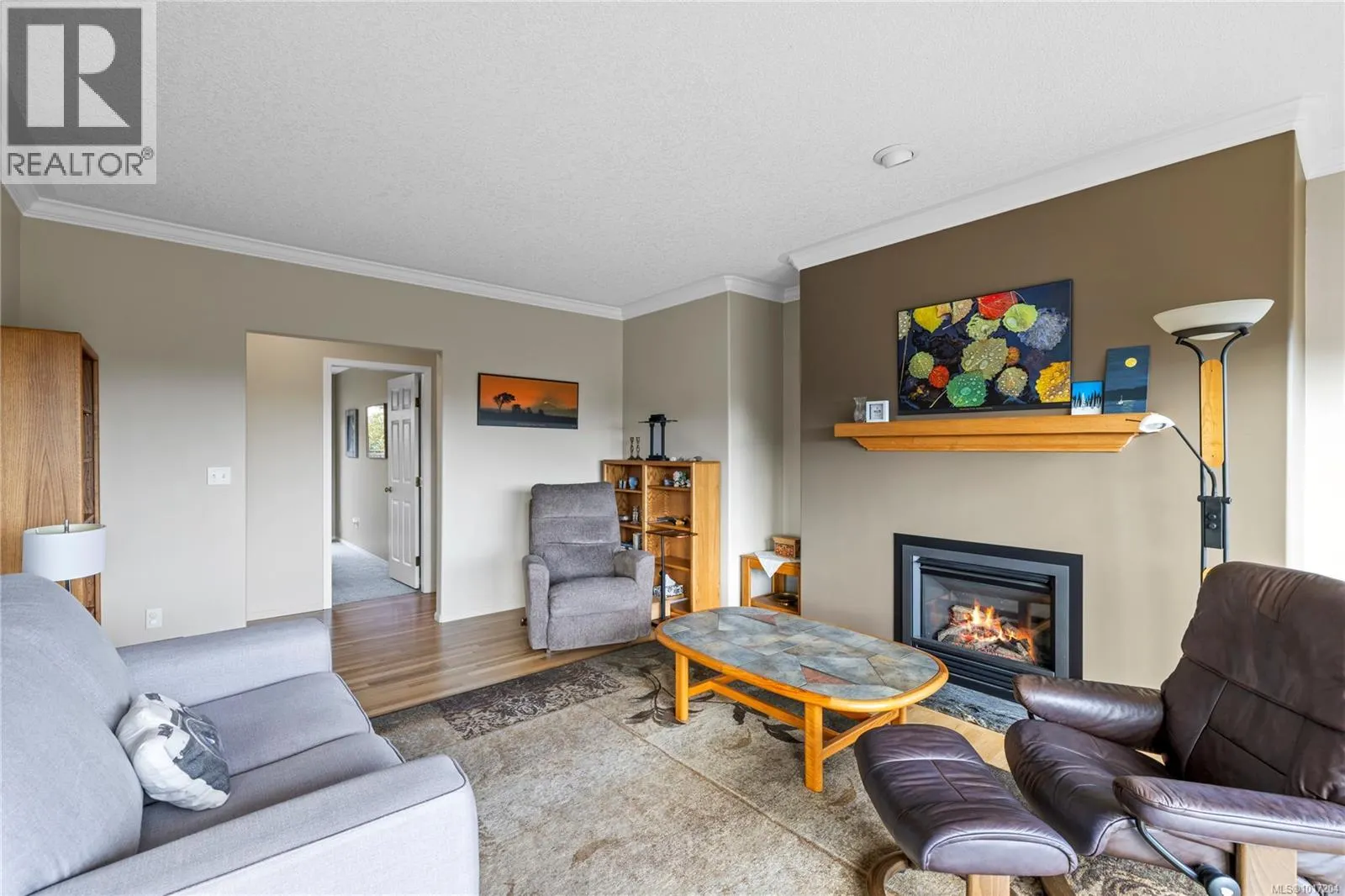 3656 Glen Oaks Cres