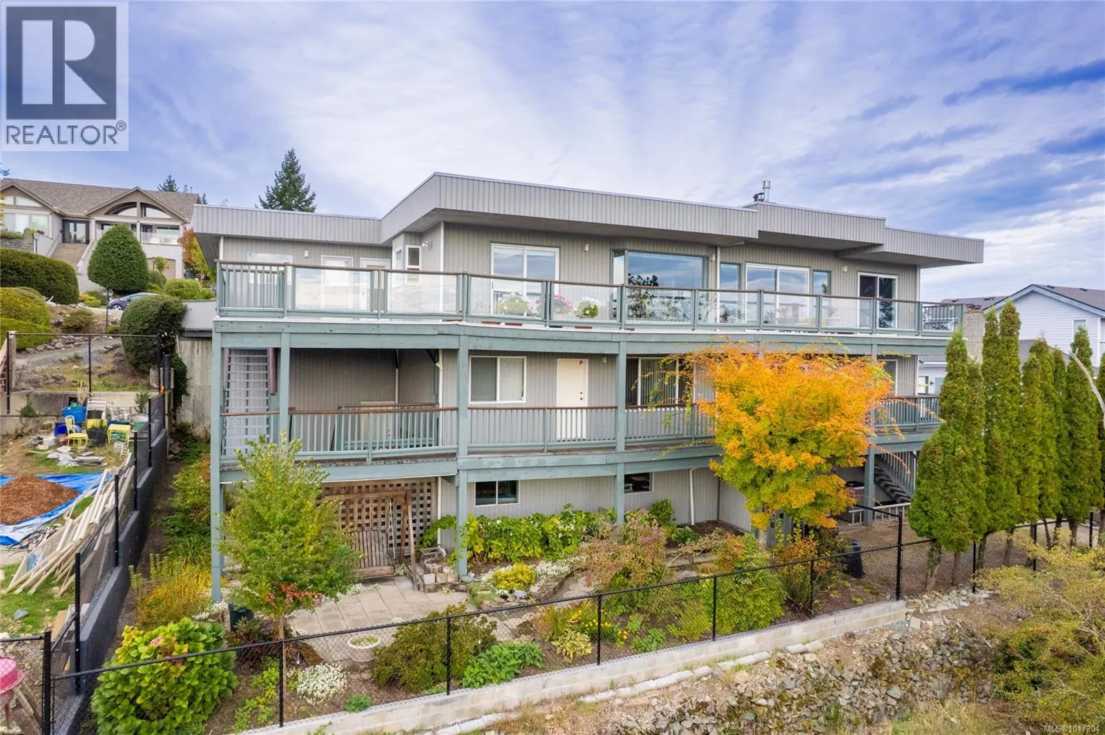3656 Glen Oaks Cres
