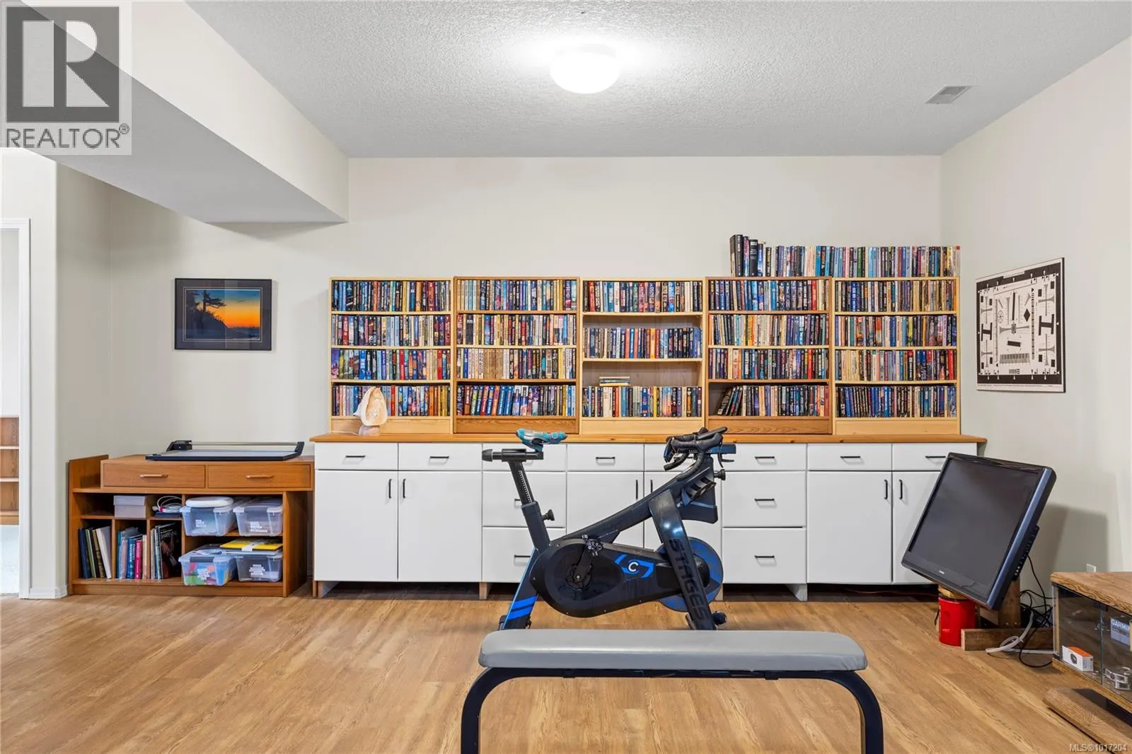 3656 Glen Oaks Cres