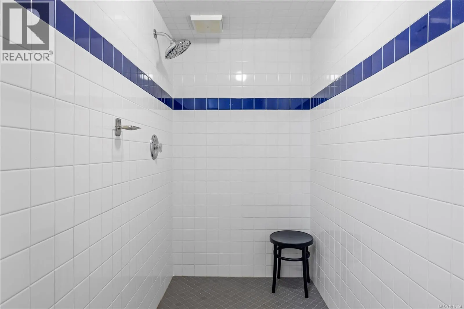 3656 Glen Oaks Cres