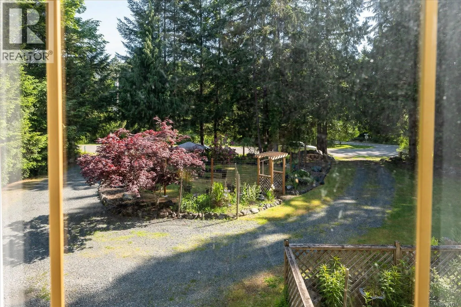 4672 Thompson Clarke Dr E