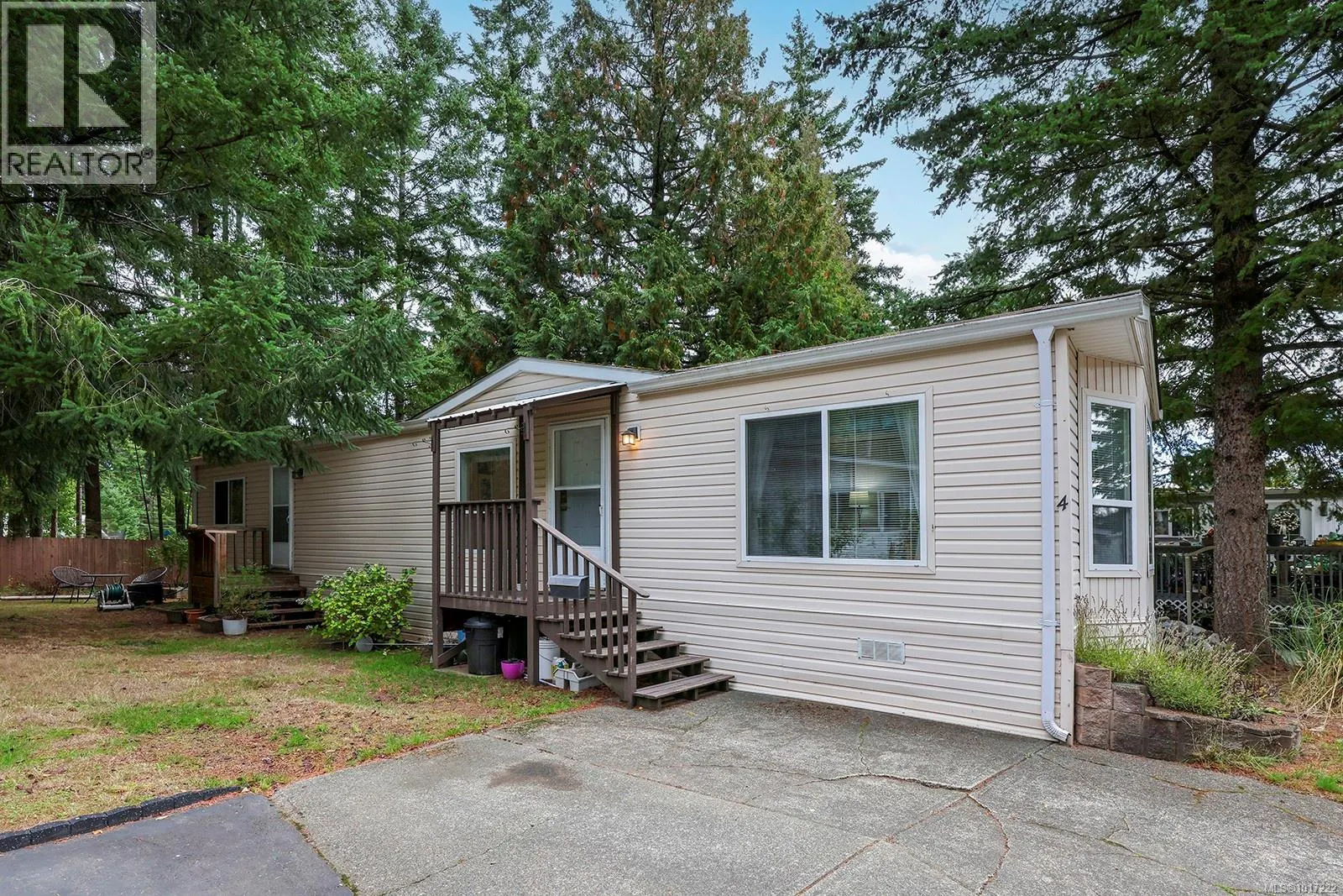 4 1640 Anderton Rd