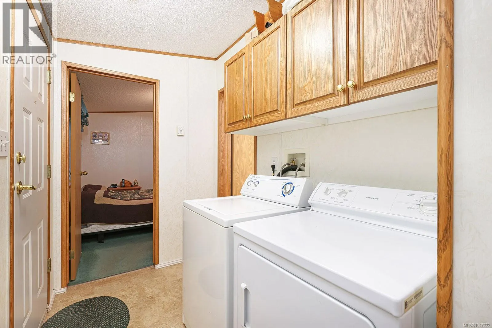 4 1640 Anderton Rd