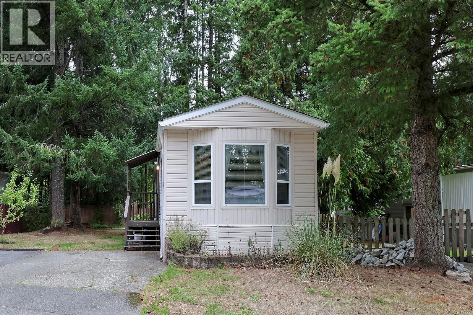 4 1640 Anderton Rd
