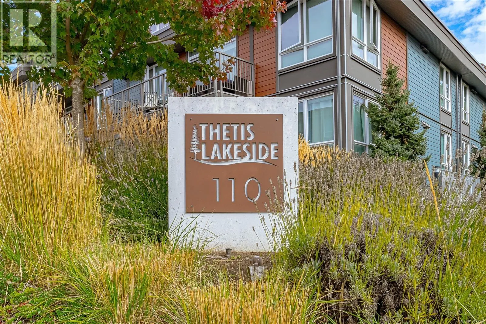 213 110 Presley Pl